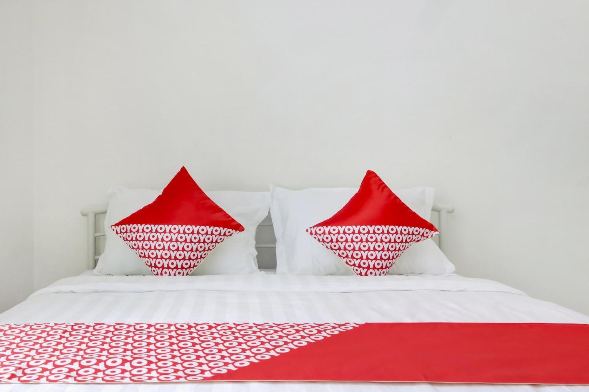 Hotel O Panakkukang Near Mall Panakkukang Formerly Golden White House Makassar Luaran gambar